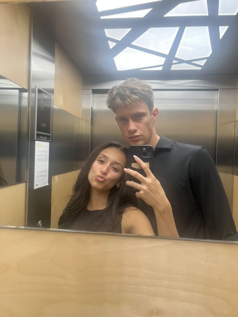 Ники и Габи – основатели на AmareSecret